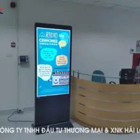 Thi công lắp đặt màn hình LCD chân đứng 55 inch quầy BIDV -  Hà Nội  