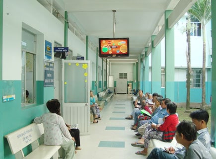 Giải pháp màn hình quảng cáo tại bệnh viện  