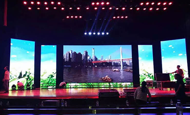 Những ưu điểm của màn hình LED sân khấu  
