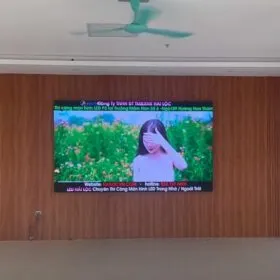 Thi Công màn hình LCD 43 inch phòng khám Đồng Nhân tại Tầng 3 Phòng nội soi  